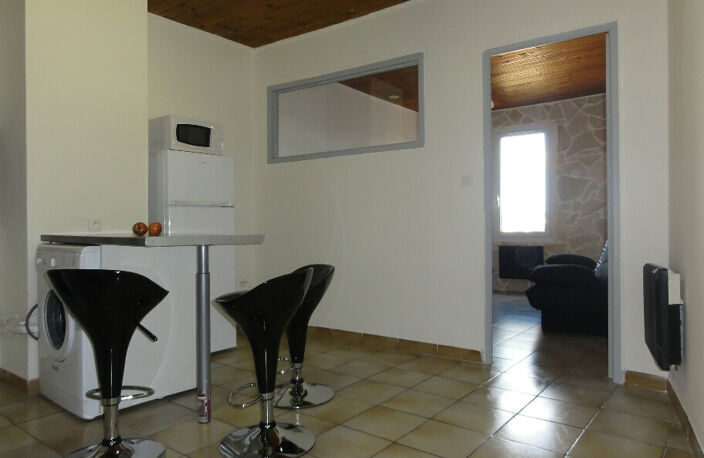 VENTE  - IMMEUBLE - 7 pieces - 287 M2 - ALES — photo 5