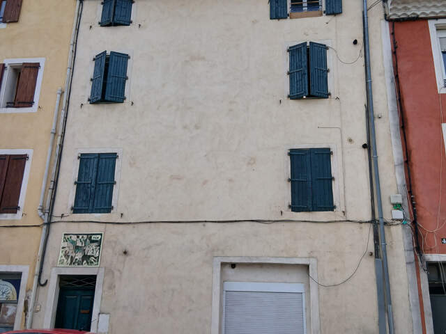 VENTE - IMMEUBLE - 185 m2 - ALES — photo du bien