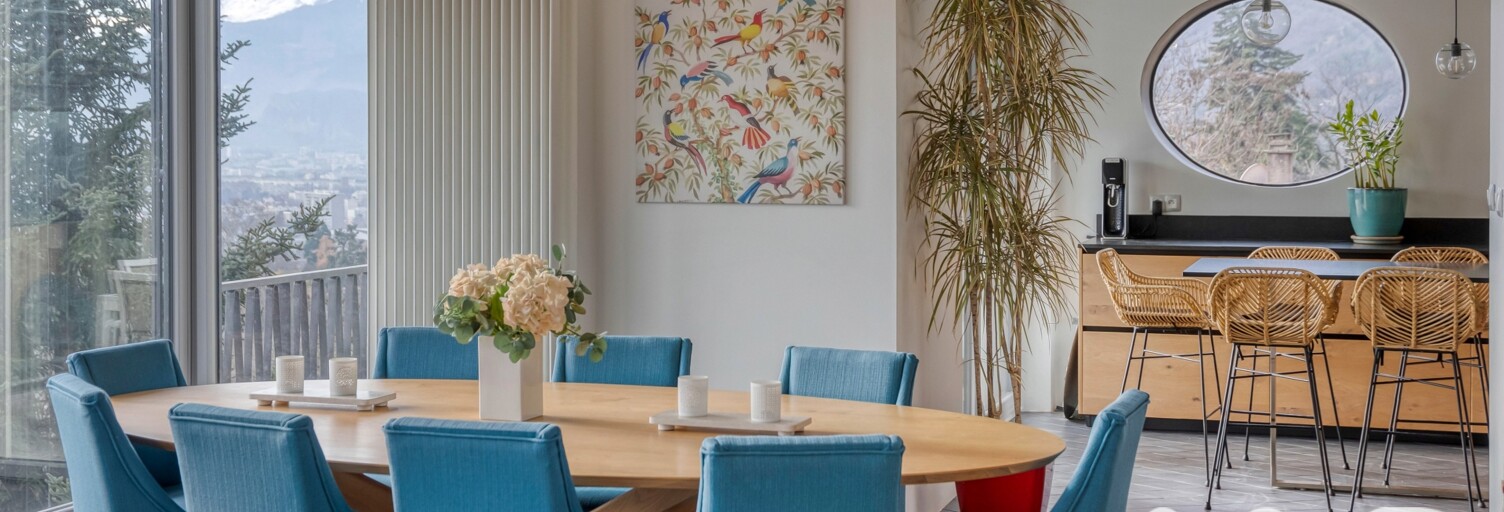 Maison 8 Pièces 256 m² à vendre à Corenc (38700)