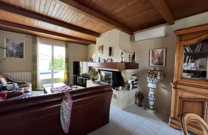 Villa de 5 pièces principales — photo 2