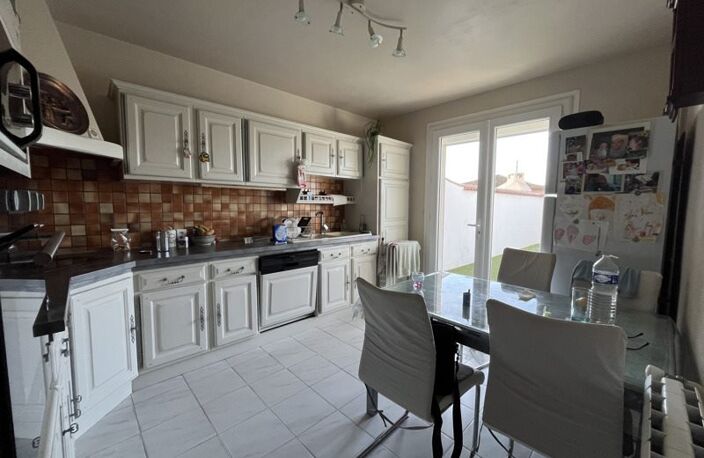 Villa de 5 pièces principales — photo 3