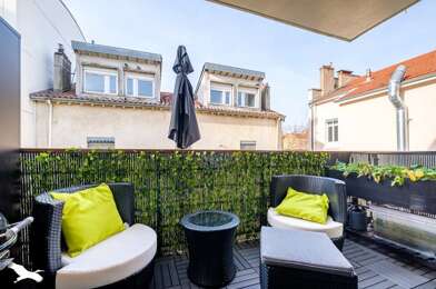 Appartement 3 pièces 329868 €