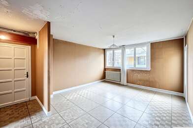 Appartement 5 pièces 212000 €