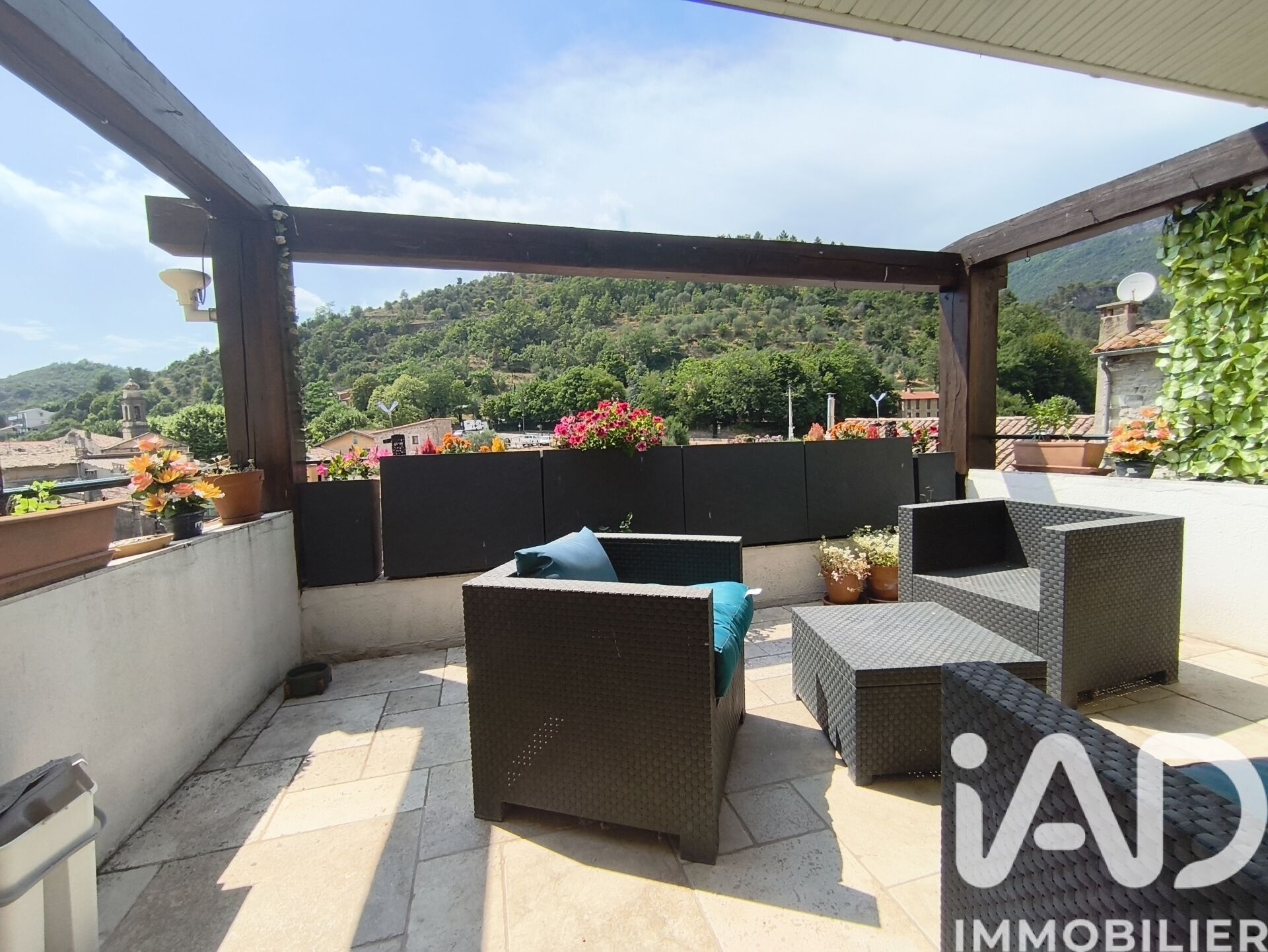 Luceram - 87m² - 4p. - 3ch.