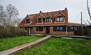 Maison 8 Pièces 217 m² à vendre à Looberghe (59630)