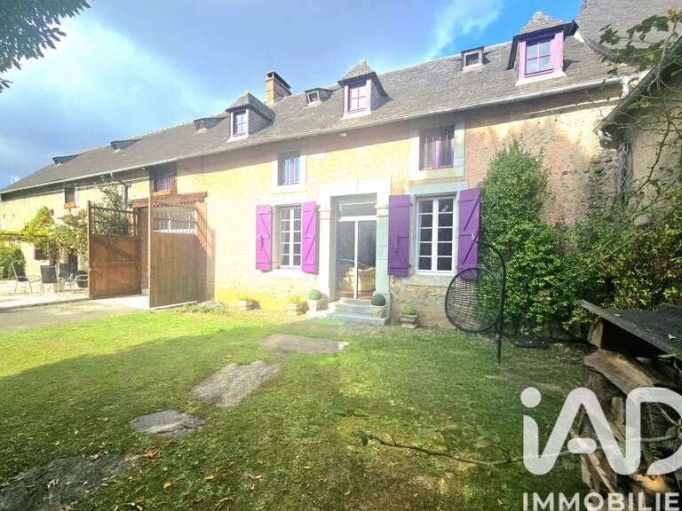 Vente Maison/villa 8 pièces — photo 1