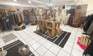 Commerce  152 m² à vendre à Saint-Maximin-la-Sainte-Baume (83470)