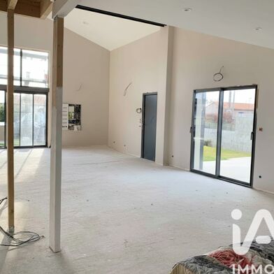 Maison 8 pièces 389400 €