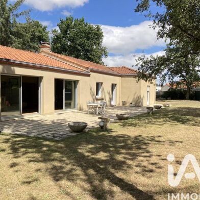 Maison 5 pièces 343200 €