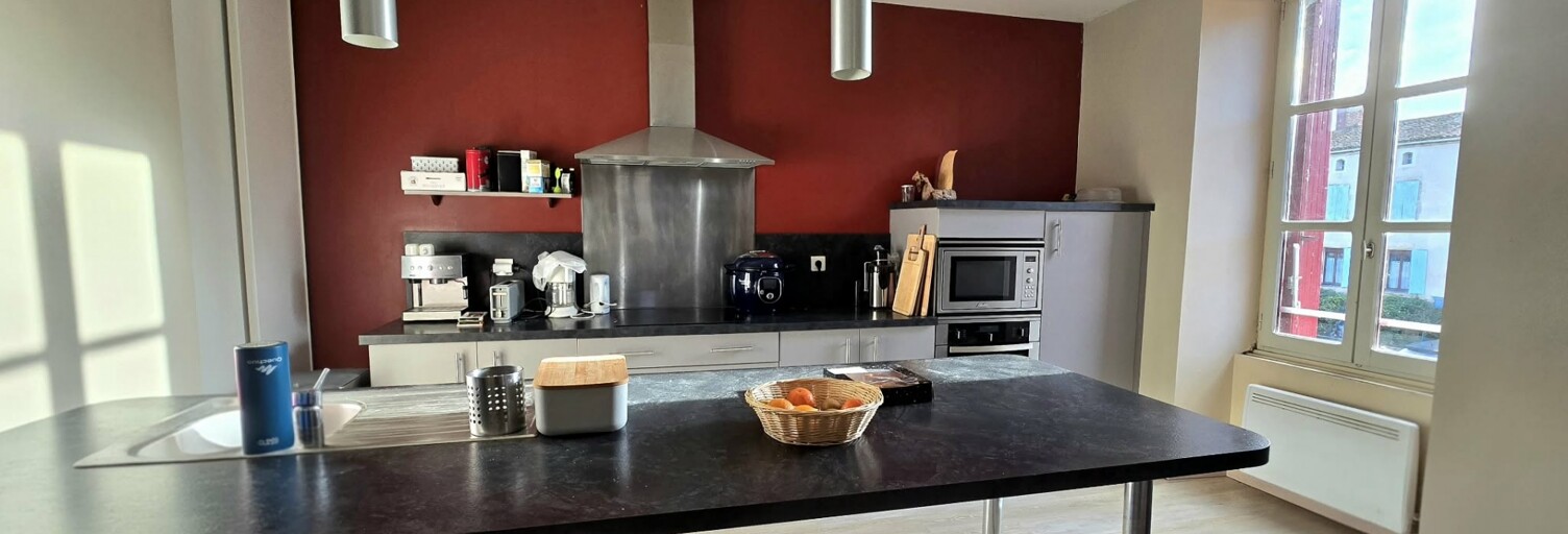 Appartement 5 Pièces 114 m² à vendre à Essarts-en-Bocage (85140)