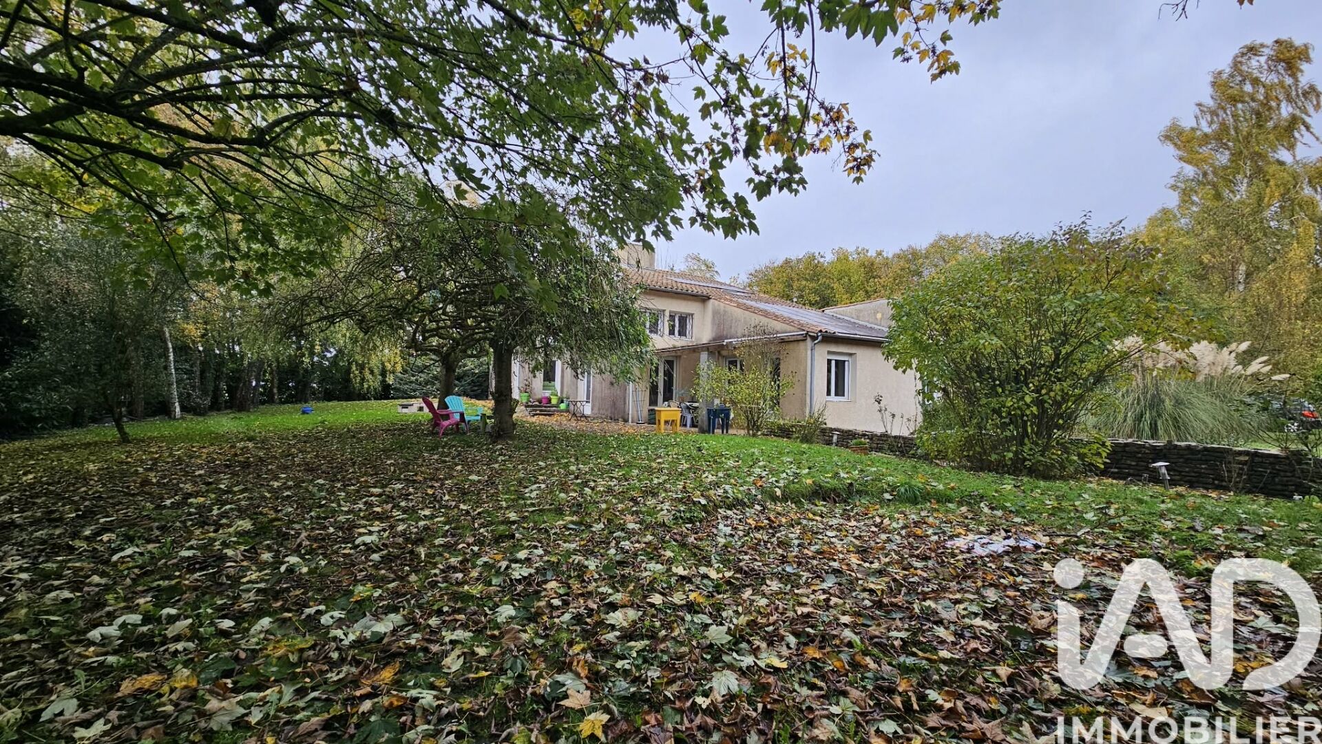 Villefagnan - 203m² - 7p. - 4ch.