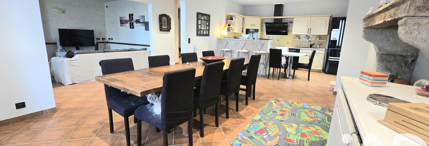 Maison 7 Pièces 217 m² à vendre à Moissat (63190)