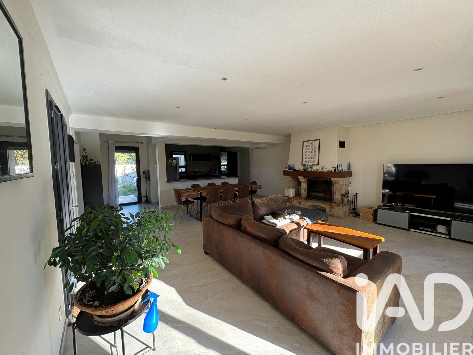 Cheval-Blanc - 125m² - 4p. - 3ch.