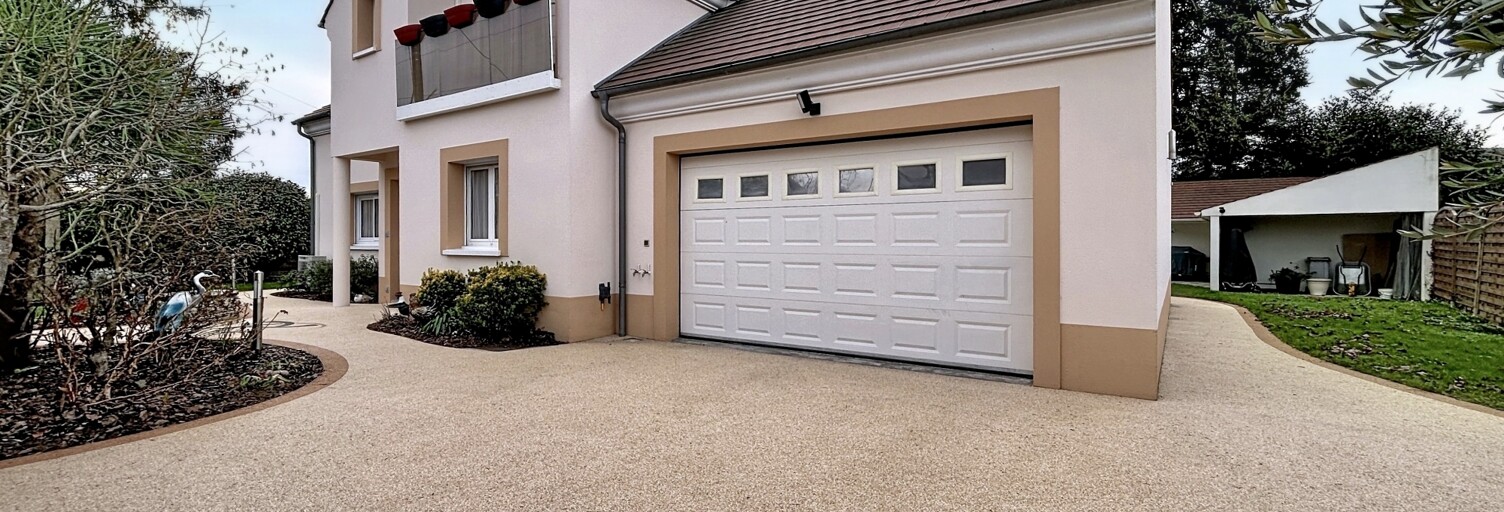 Maison 8 Pièces 225 m² à vendre à Favières (77220)