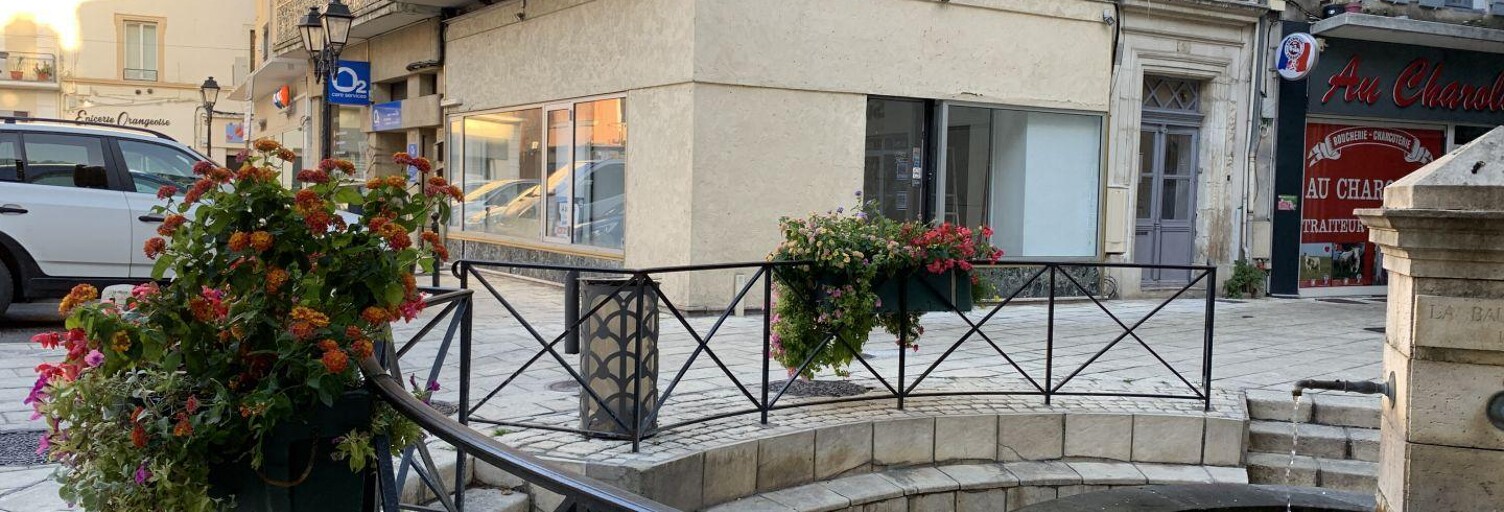 Commerce  32 m² à louer à Orange (84100)