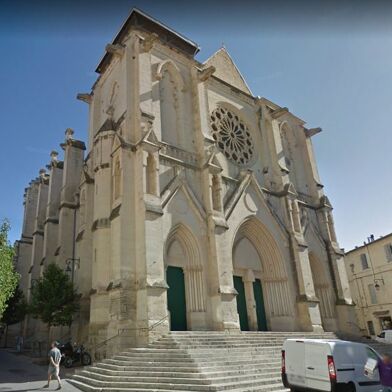 Appartement 3 pièces 921 €