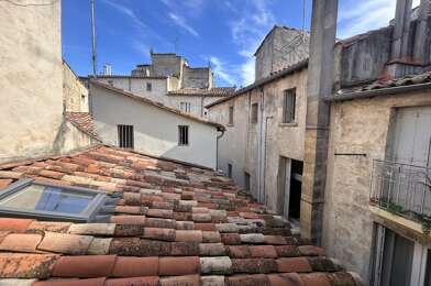 Appartement 3 pièces 921 €