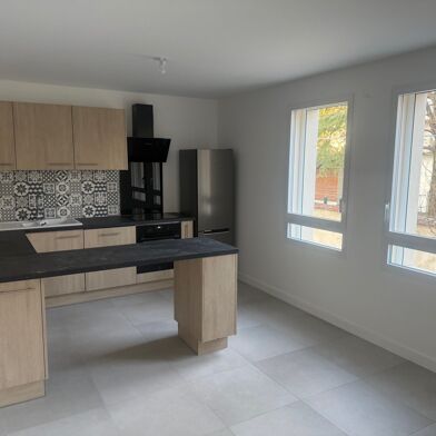 Appartement 2 pièces 880 €