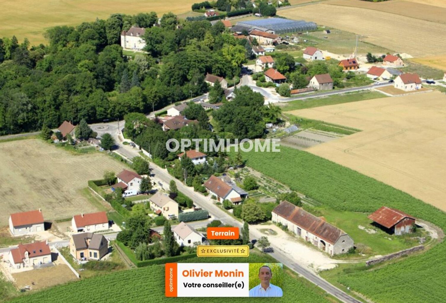 Au calme, cœur de village, terrain constructible et viabilisé de 911 m2 — photo 1