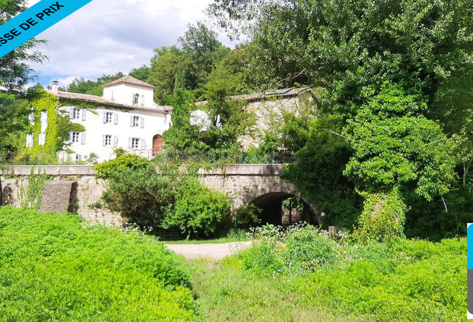 Propriété de prestige .16 pièces ' env. 420 m². Domaine de — photo 1