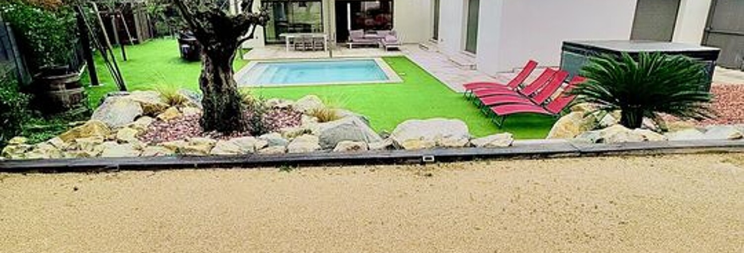 Maison 4 Pièces 128 m² à vendre à Rochefort-du-Gard (30650)