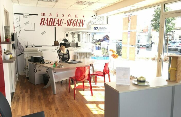 LOCAL COMMERCIAL A LOUER — photo 3