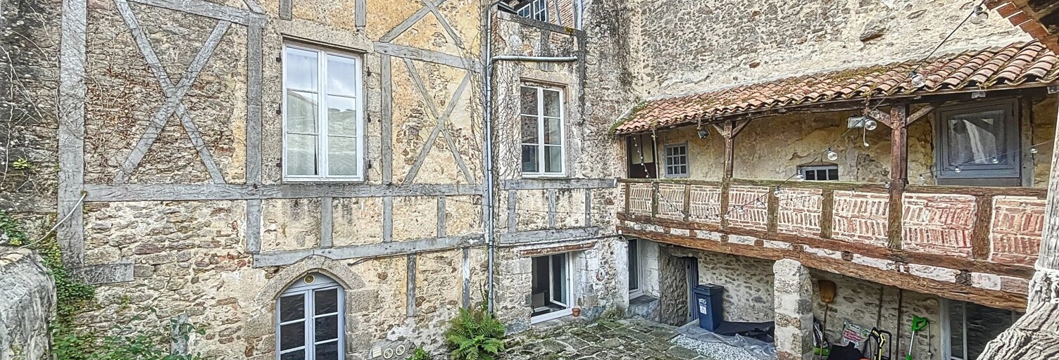 Maison 7 Pièces 269 m² à vendre à Parthenay (79200)