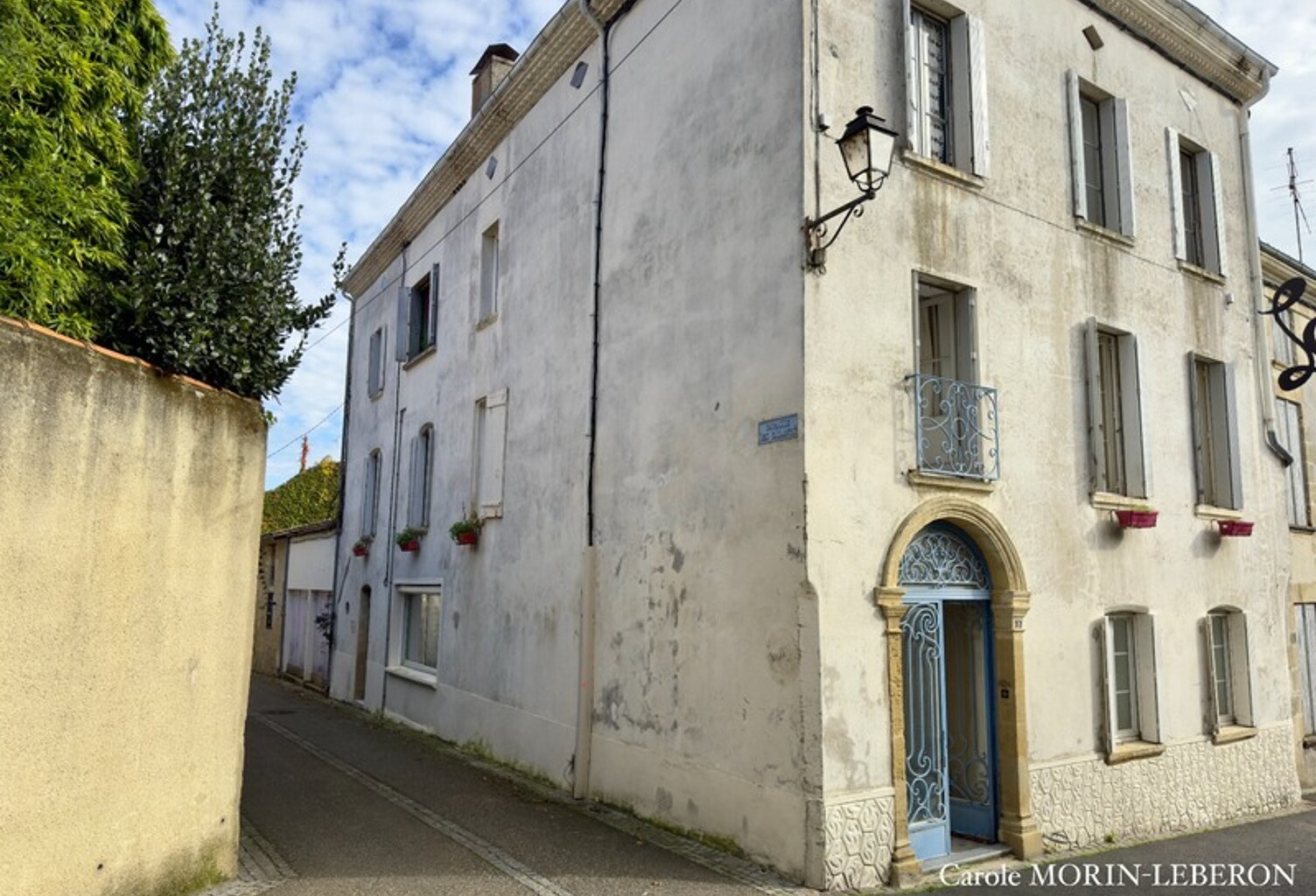 Maison bourgeoise 320 m² habitables, 7 chambres, cour — photo 1