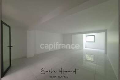 Bureau 1 pièces 966 €