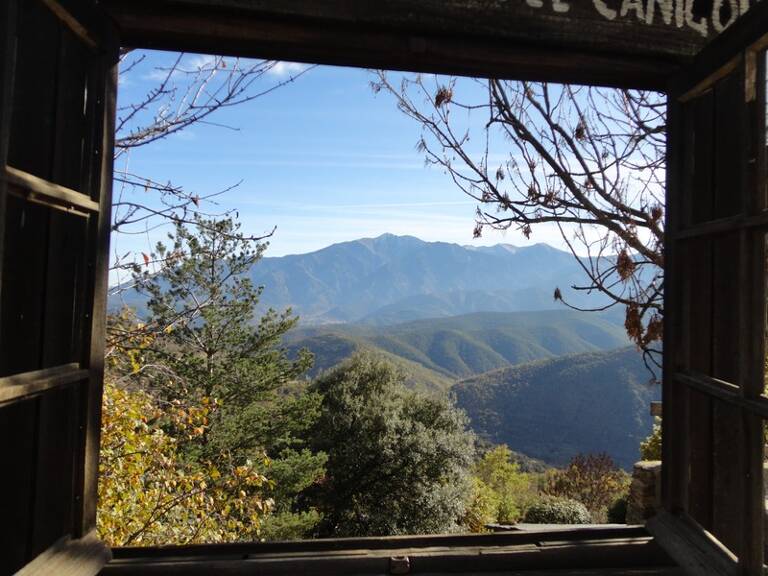 Dpt Pyrénées Orientales (66), à vendre JUJOLS Maison pierres 8 pièces 207 m² à rénover complètement sur terrain 185 m² — photo 1