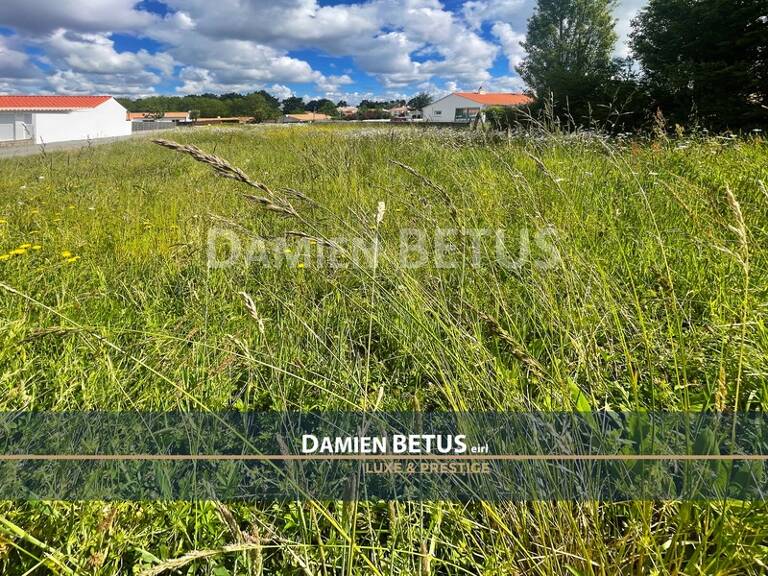 Terrain à vendre de 415,00 m² LA CHAIZE GIRAUD (85), proche Brétignolles-sur-Mer — photo 1