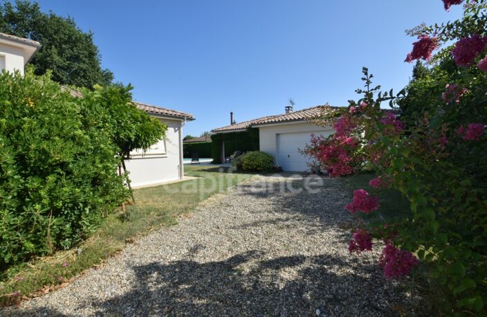 Villa proche centre  - 4 chambres - piscine - pool house - double garage à MARMANDE (47) — photo 2