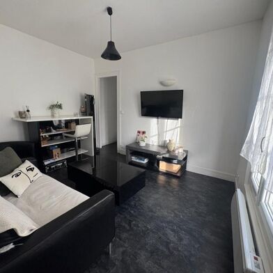 Appartement 2 pièces 875 €