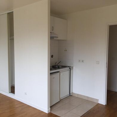 Appartement 1 pièces 740 €