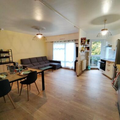 Appartement 4 pièces 1400 €