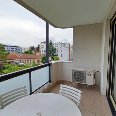 Appartement 1 pièces 924 €