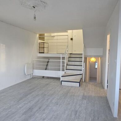 Appartement 3 pièces 1040 €