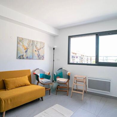 Appartement 1 pièces 890 €