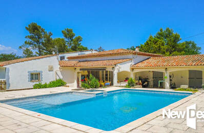 Tourrettes_ Propriété d’environ 200 m² avec piscine et deux appartements indépendants — photo du bien