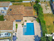 Tourrettes_ Propriété d’environ 200 m² avec piscine et deux appartements indépendants — photo 2