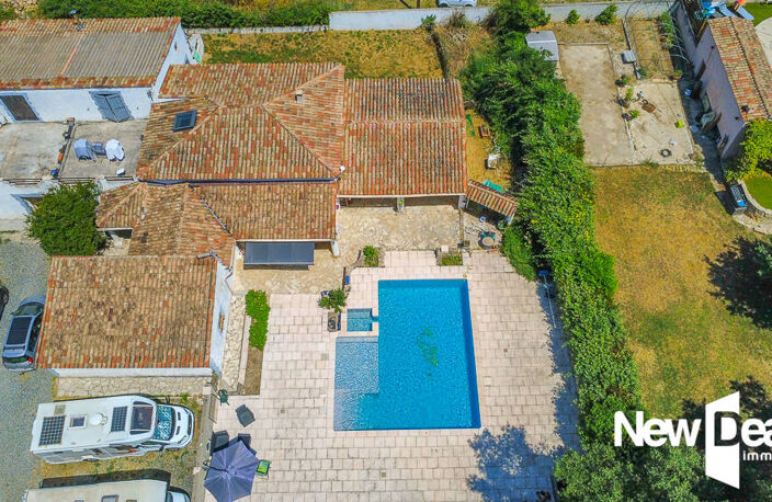 Tourrettes_ Propriété d’environ 200 m² avec piscine et deux appartements indépendants — photo 2