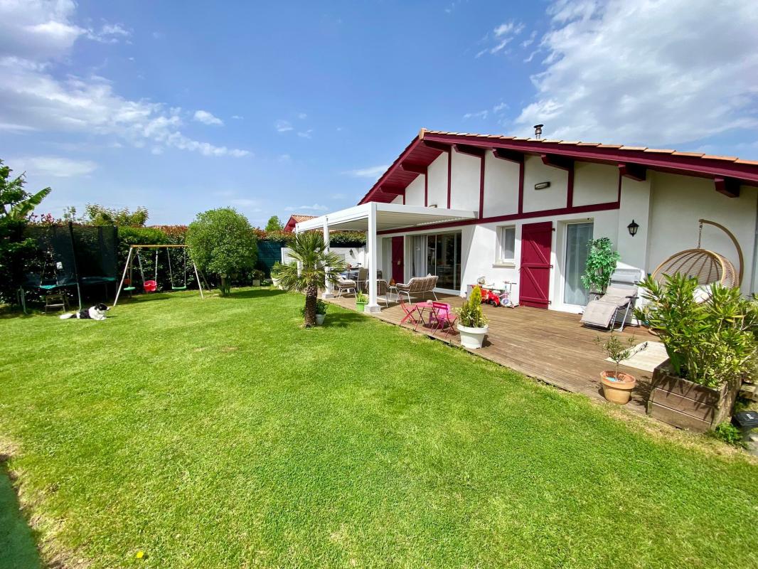 Villa / Maison  T4 à vendre Cambo-les-Bains 64250