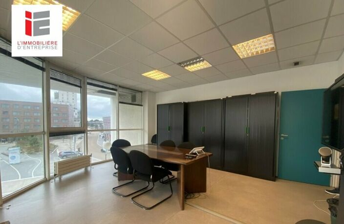 BUREAUX A VENDRE — photo 2