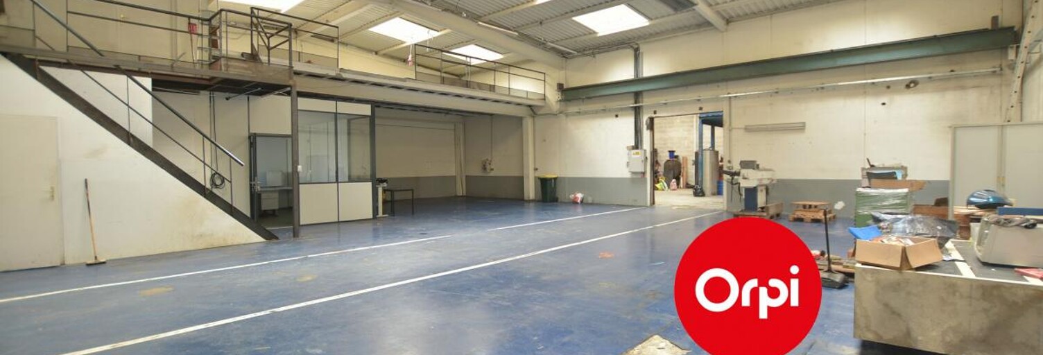 Local industriel  590 m² à vendre à Saint-Priest (69800)