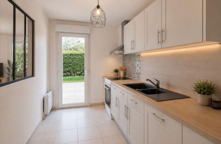 Appartement À Vendre 70 m², 3 pièces, Villeneuve-Les-Avignon, rez-de-jardin, parking et garage — photo 3