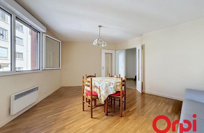 Appartement À Vendre — photo 2