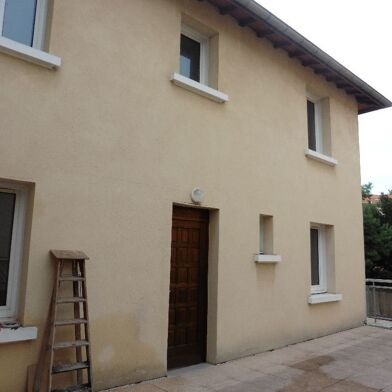 Appartement 5 pièces 1211 €