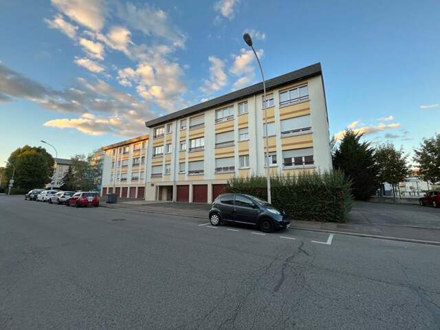 Appartement À Vendre — photo du bien