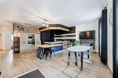 Appartement 3 pièces 990 €
