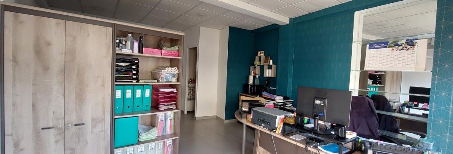 Commerce  28 m² à vendre à Saujon (17600)